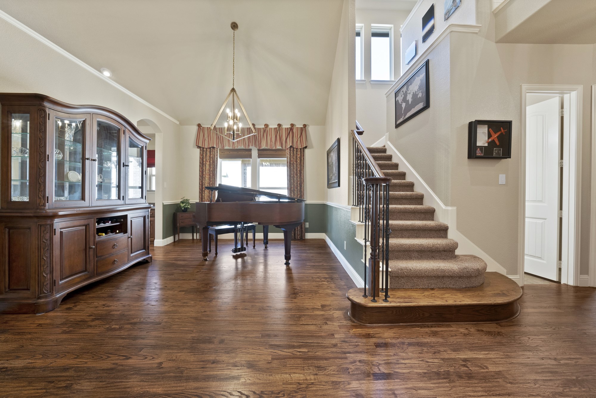 1406 St Tropez Lane