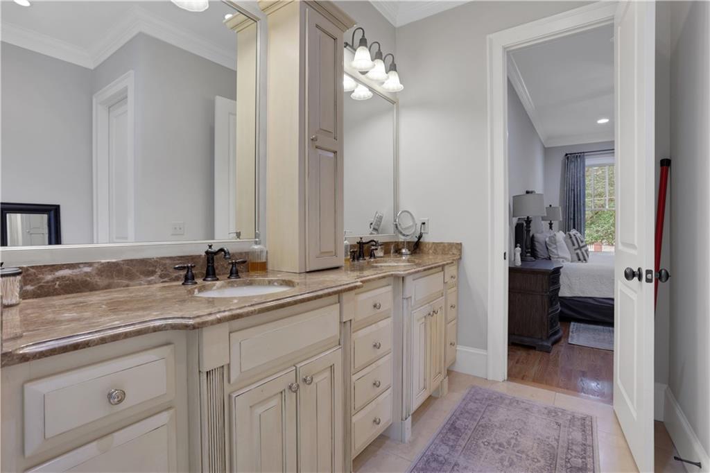 21 Whitlock Drive SW