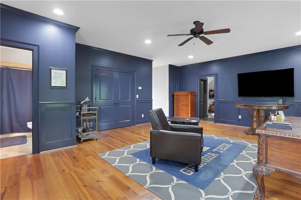 21 Whitlock Drive SW