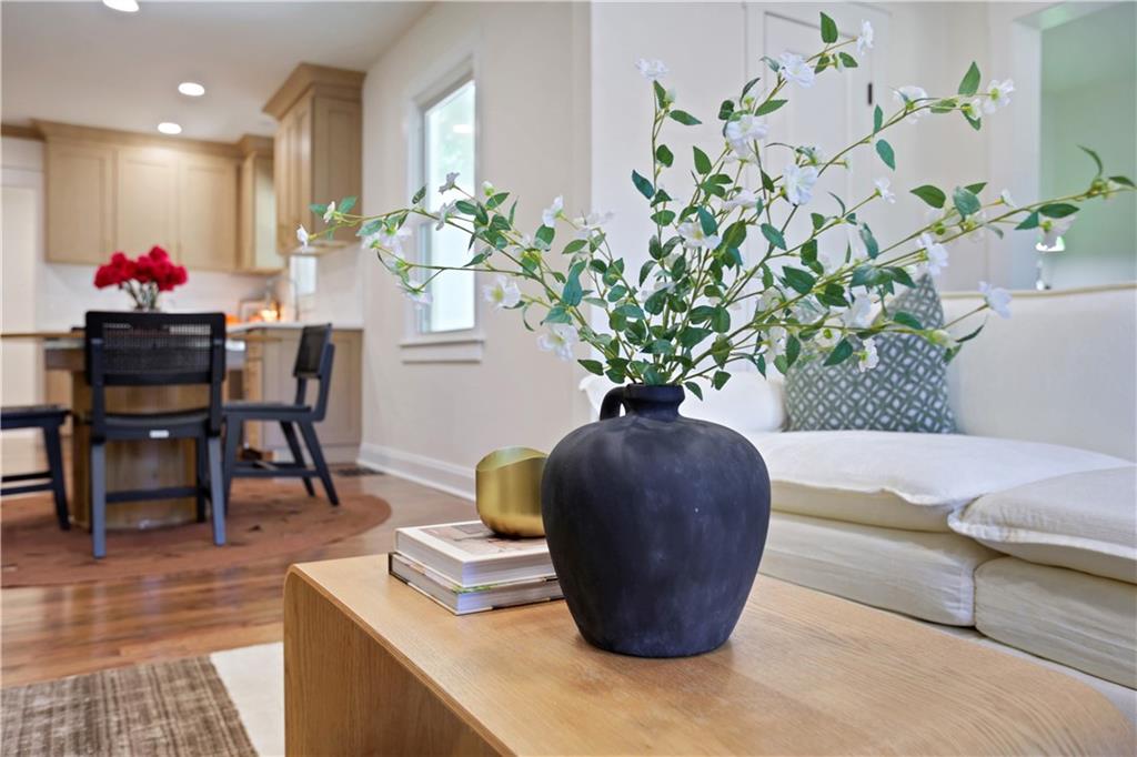 207 Walthall Street NW