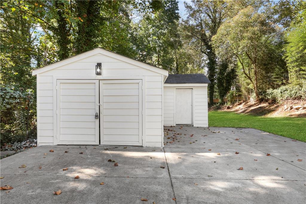 207 Walthall Street NW