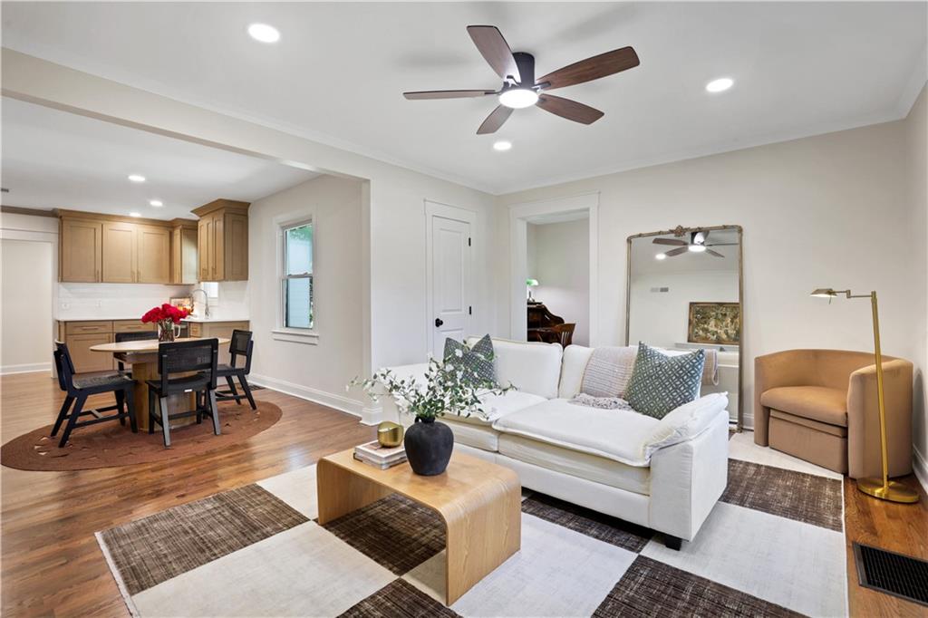 207 Walthall Street NW