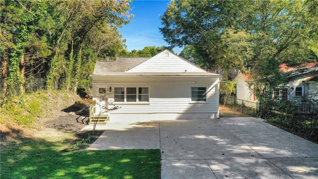 207 Walthall Street NW