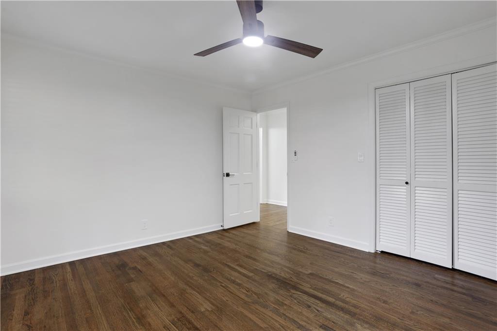 681 Hampton Place SW