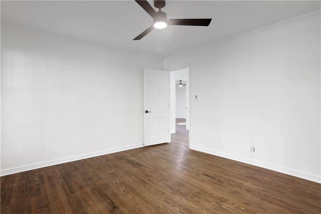 681 Hampton Place SW