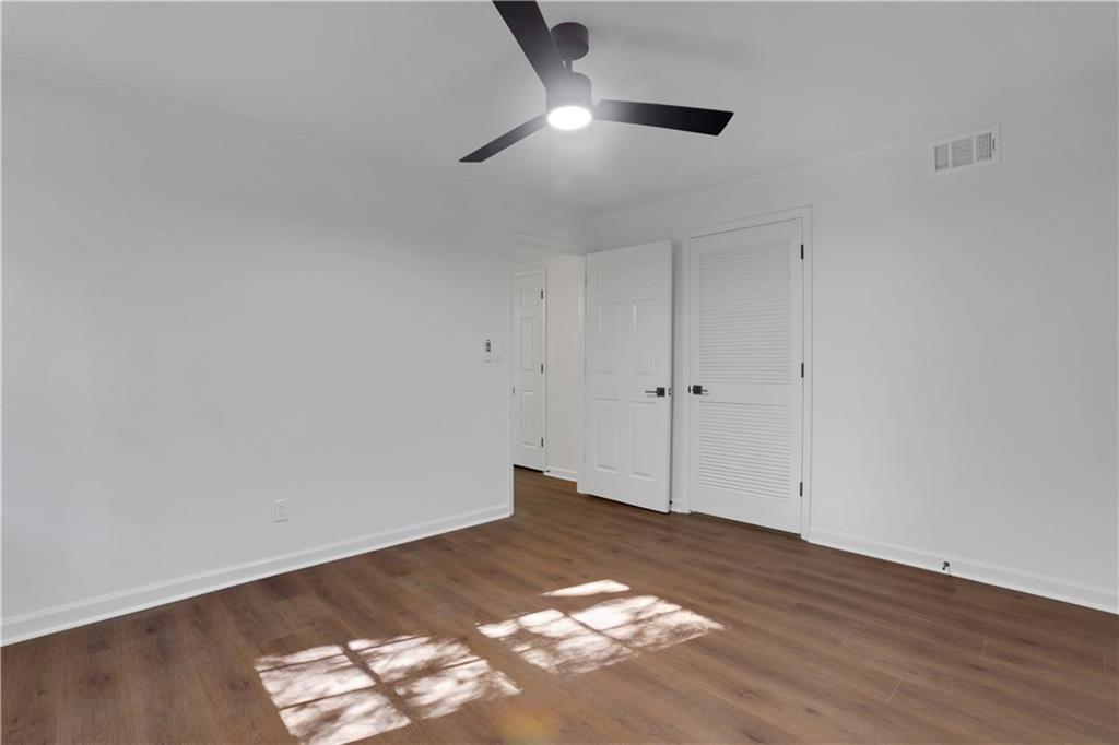 681 Hampton Place SW