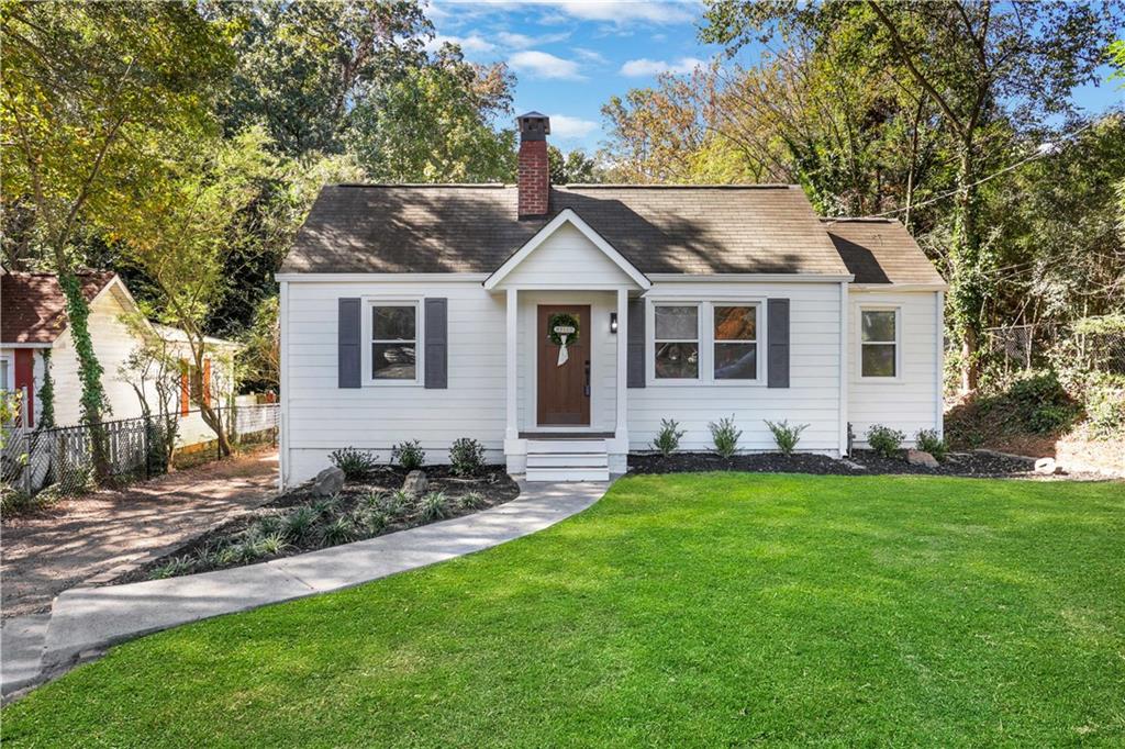 207 Walthall Street NW