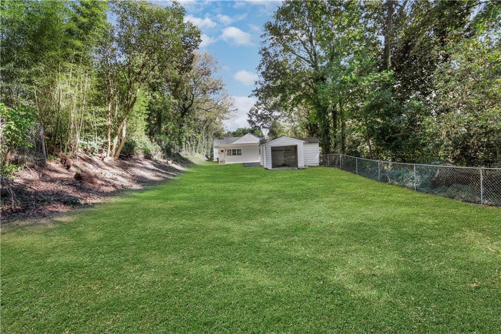 207 Walthall Street NW