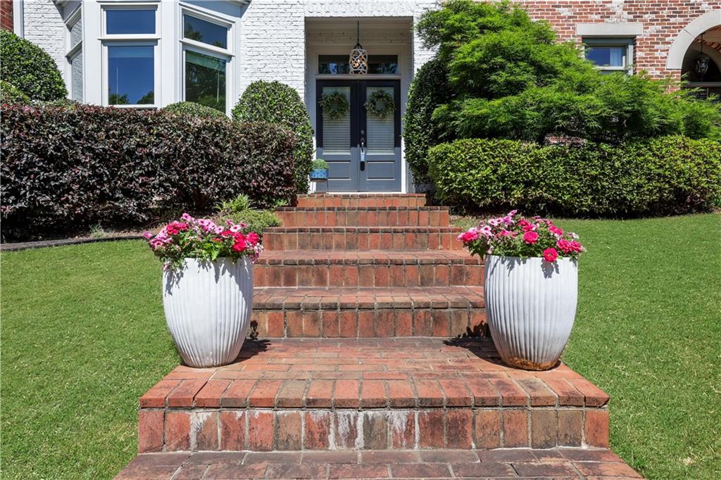 1542 Ridenour Parkway NW