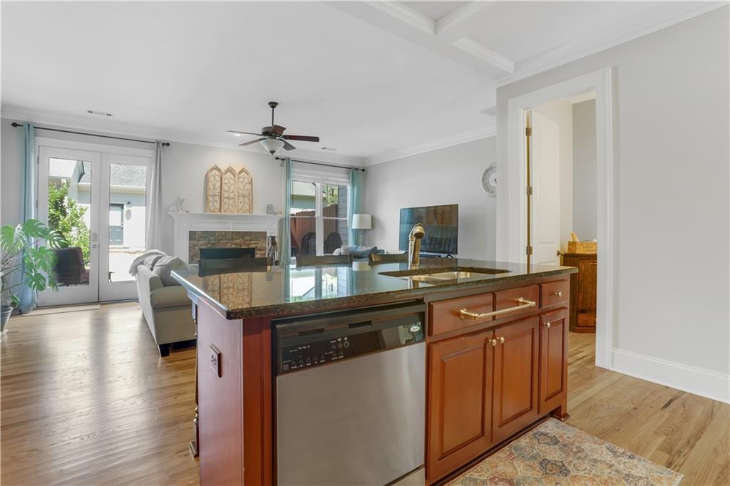 1542 Ridenour Parkway NW