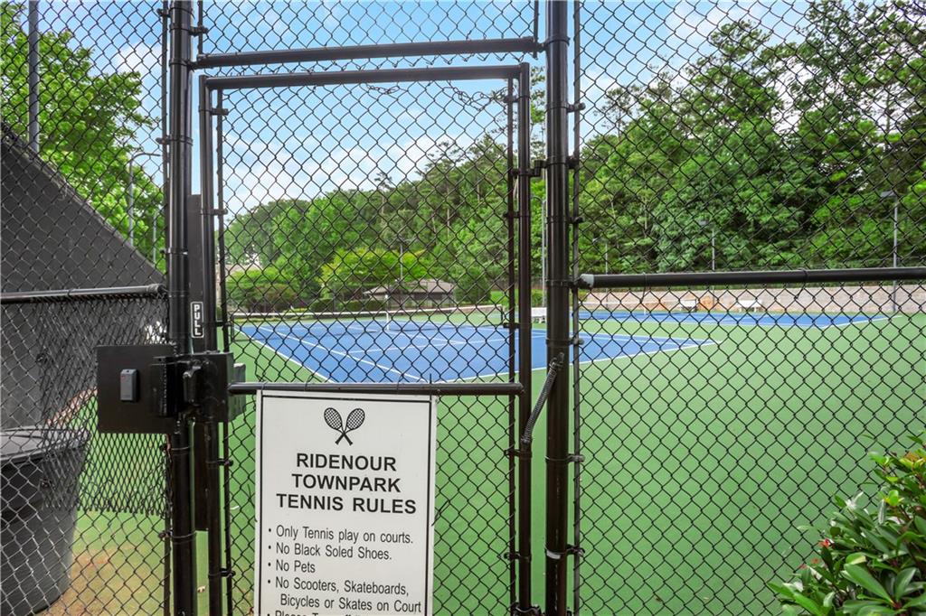 1542 Ridenour Parkway NW