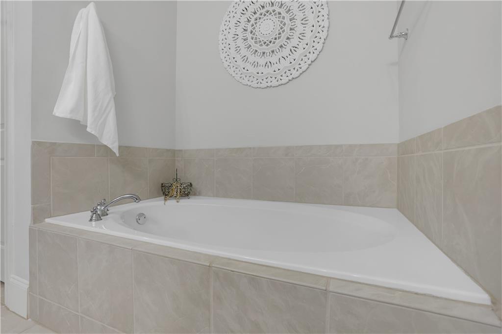 1542 Ridenour Parkway NW