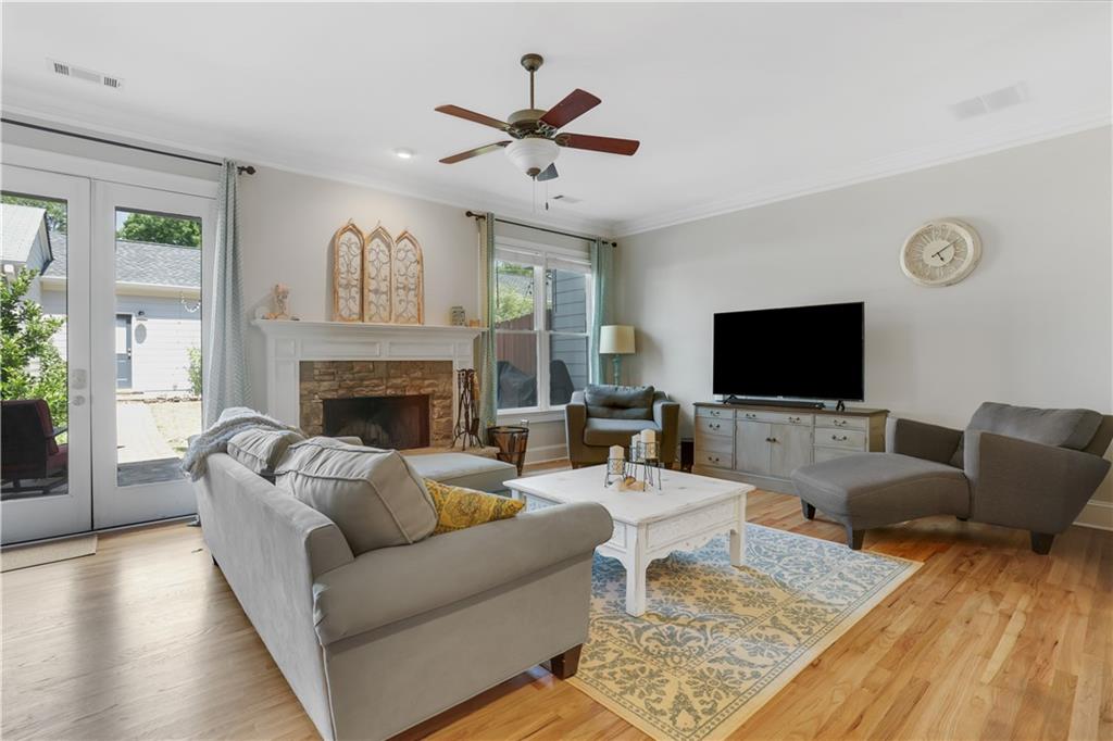 1542 Ridenour Parkway NW