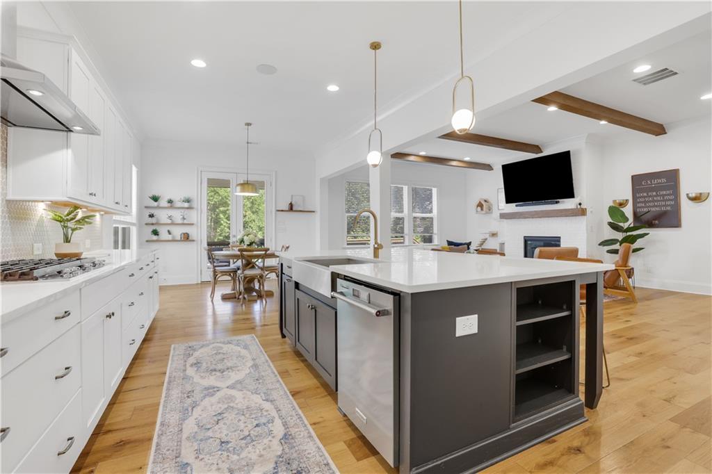 2356 Tilbury Drive