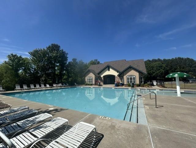 2059 Lakeshore Overlook Drive NW