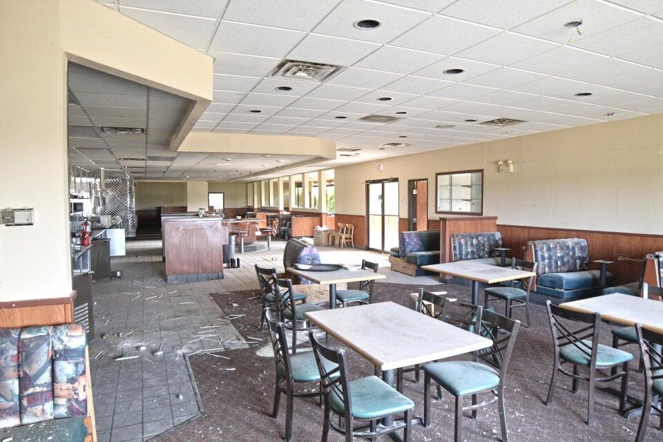 3404 E Route 66 Boulevard