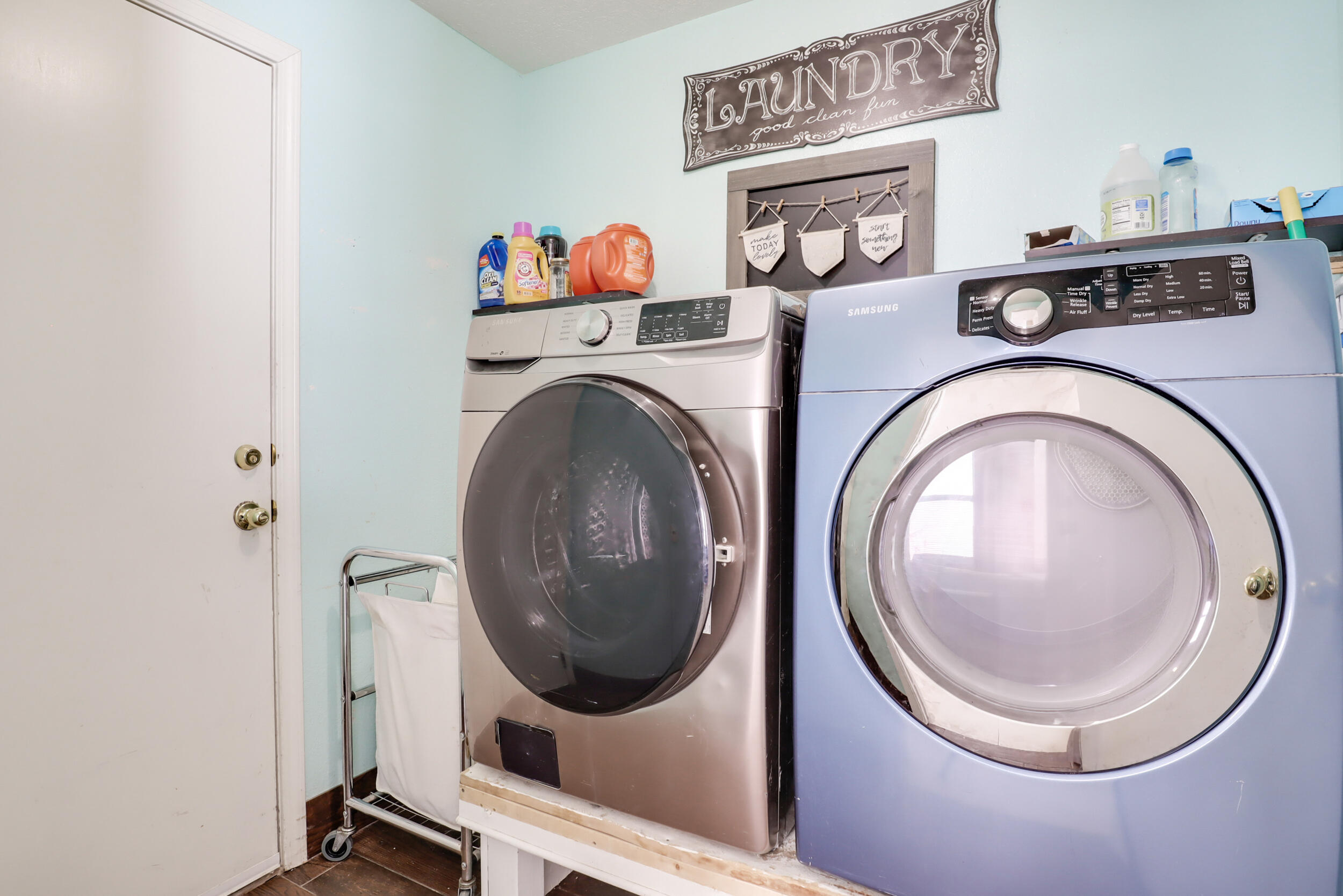 7608 Briar Ridge Avenue NW