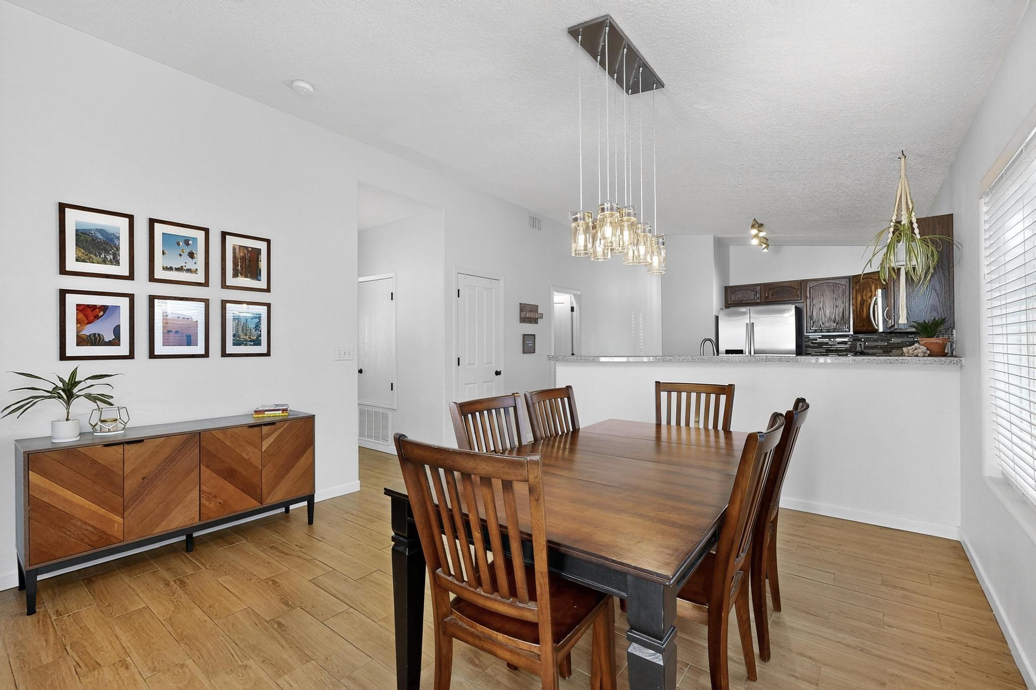 329 Minturn Loop NE