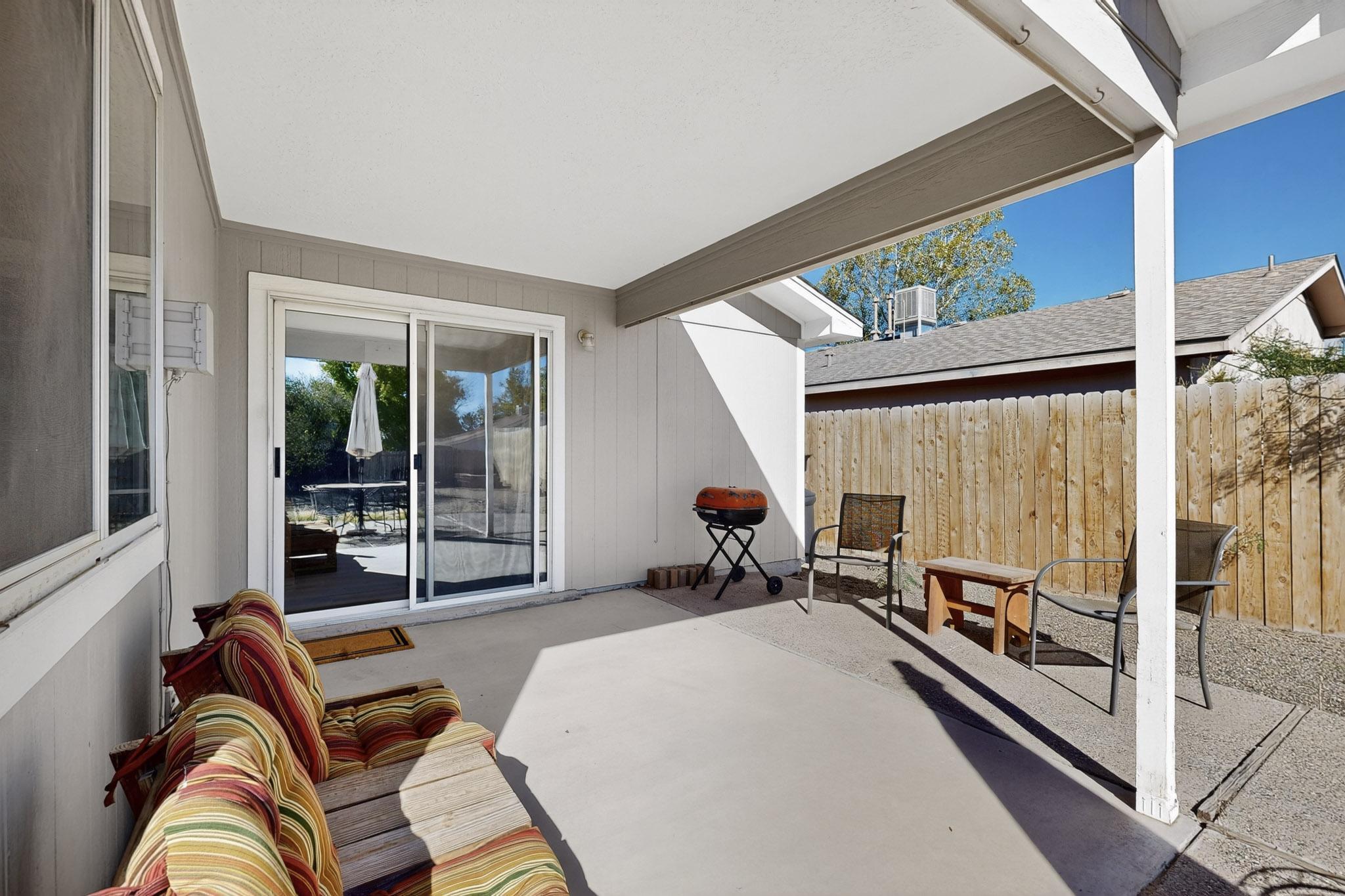 924 Perry Meadows Drive NE