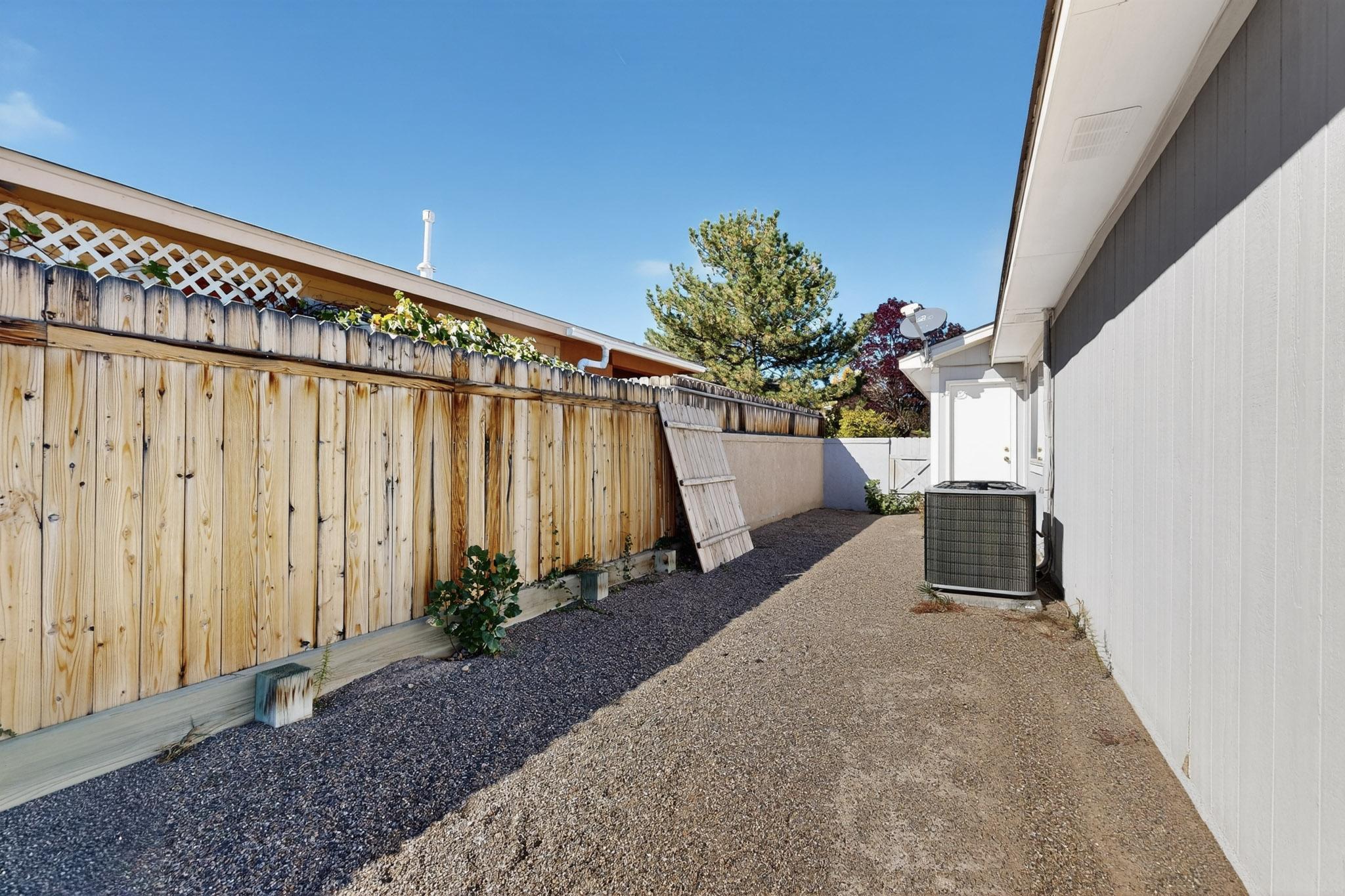 924 Perry Meadows Drive NE