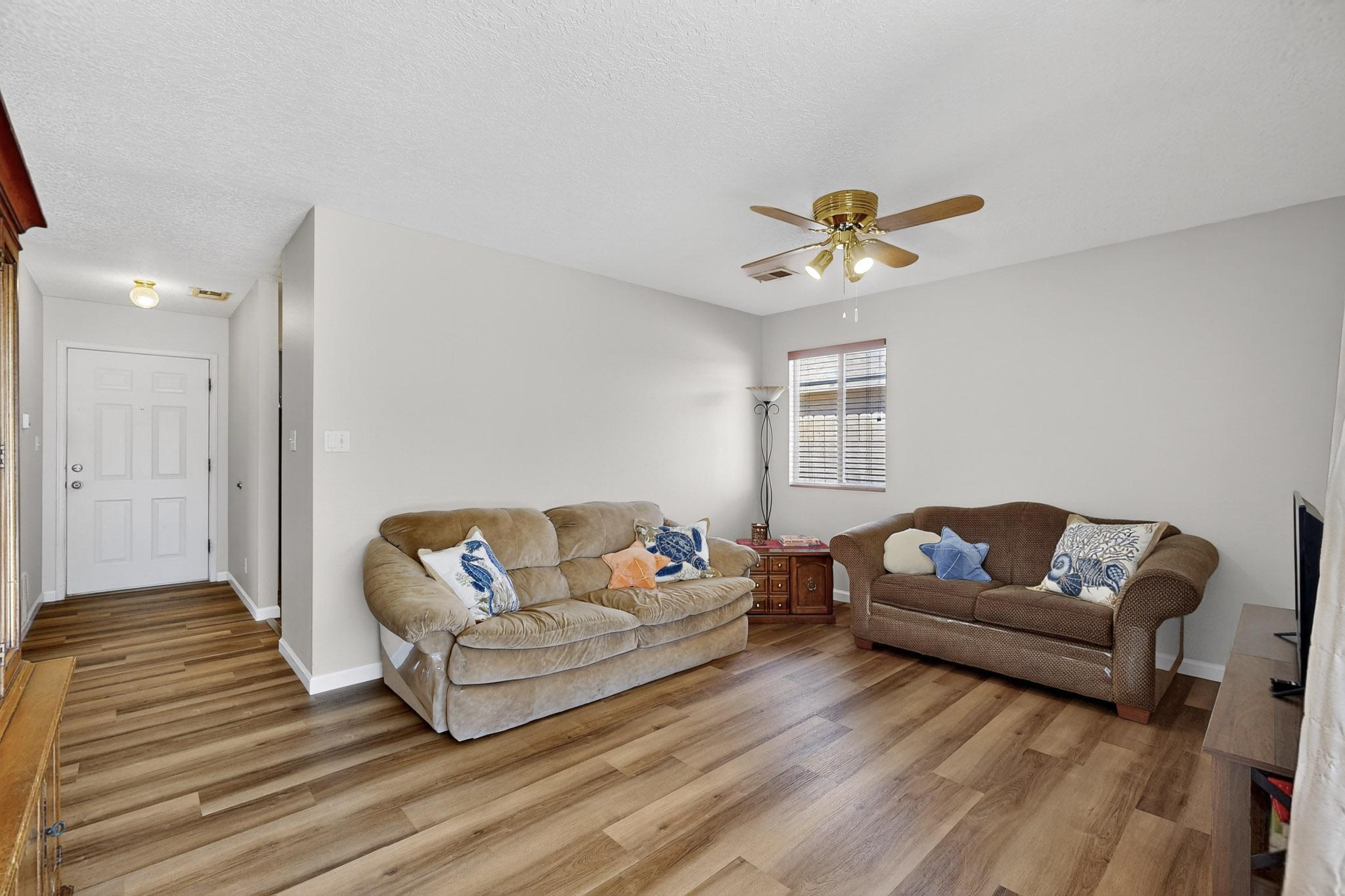 924 Perry Meadows Drive NE