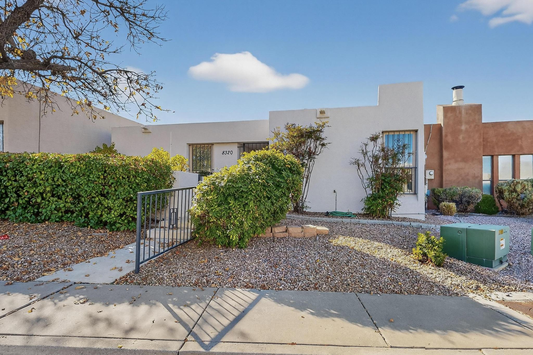 8320 Parrot Run Road NE