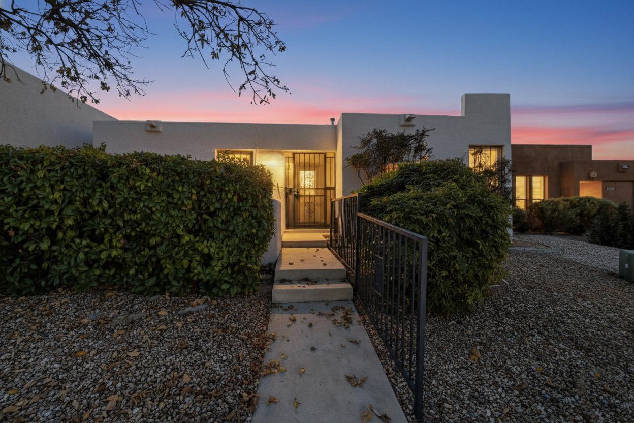 8320 Parrot Run Road NE