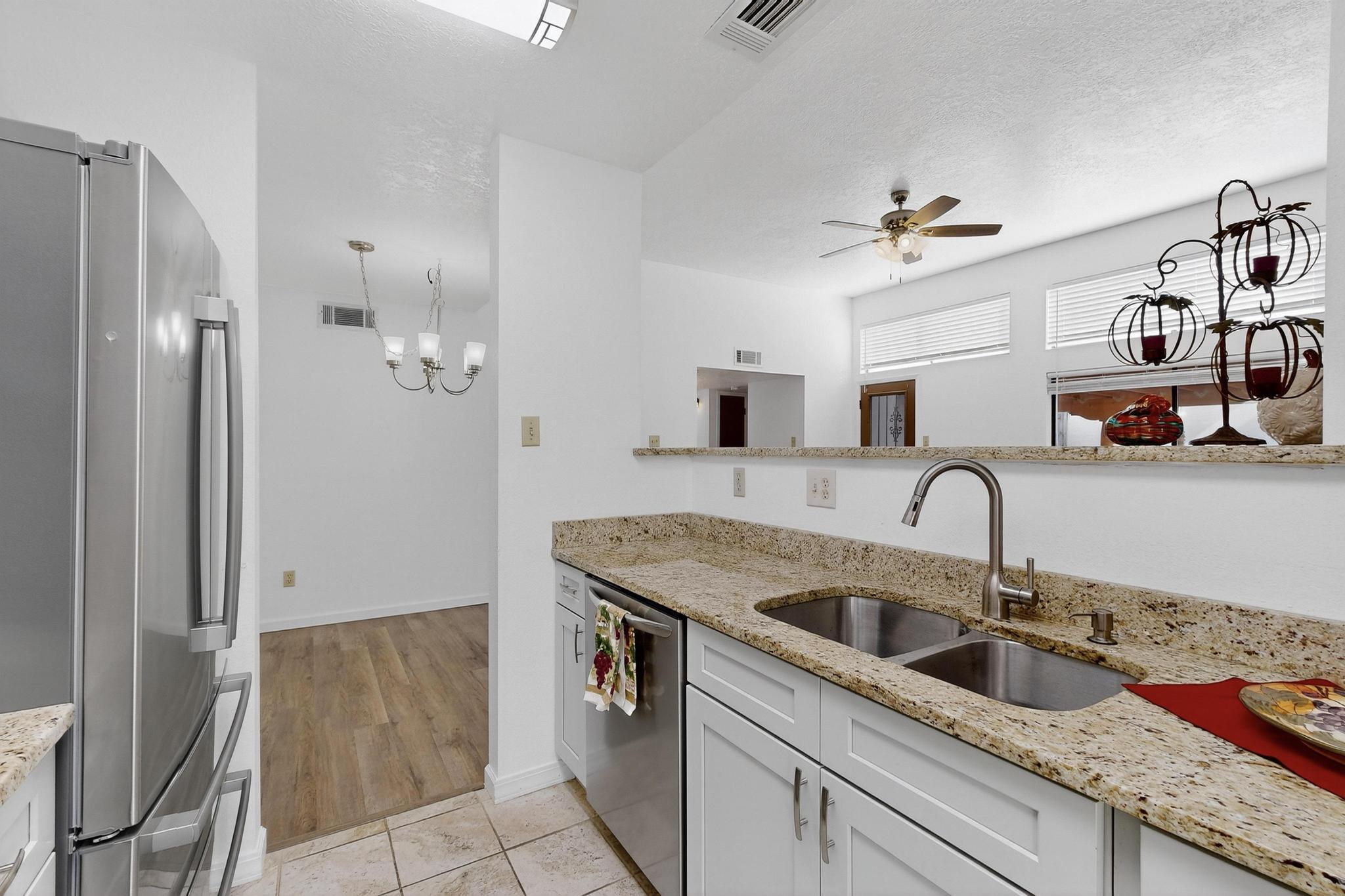 8320 Parrot Run Road NE