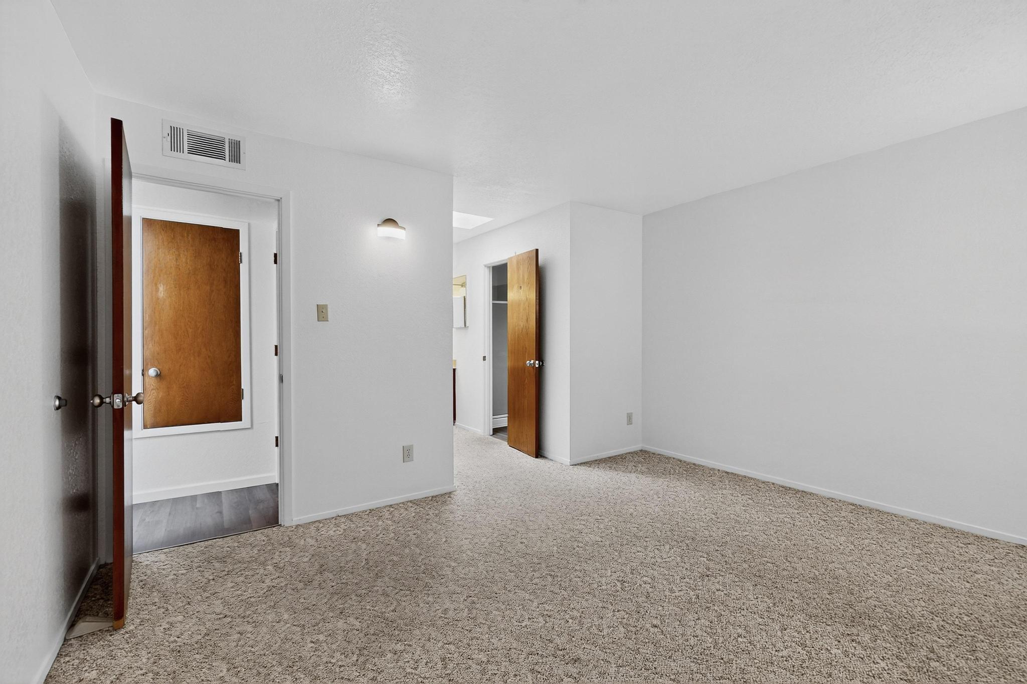 8320 Parrot Run Road NE