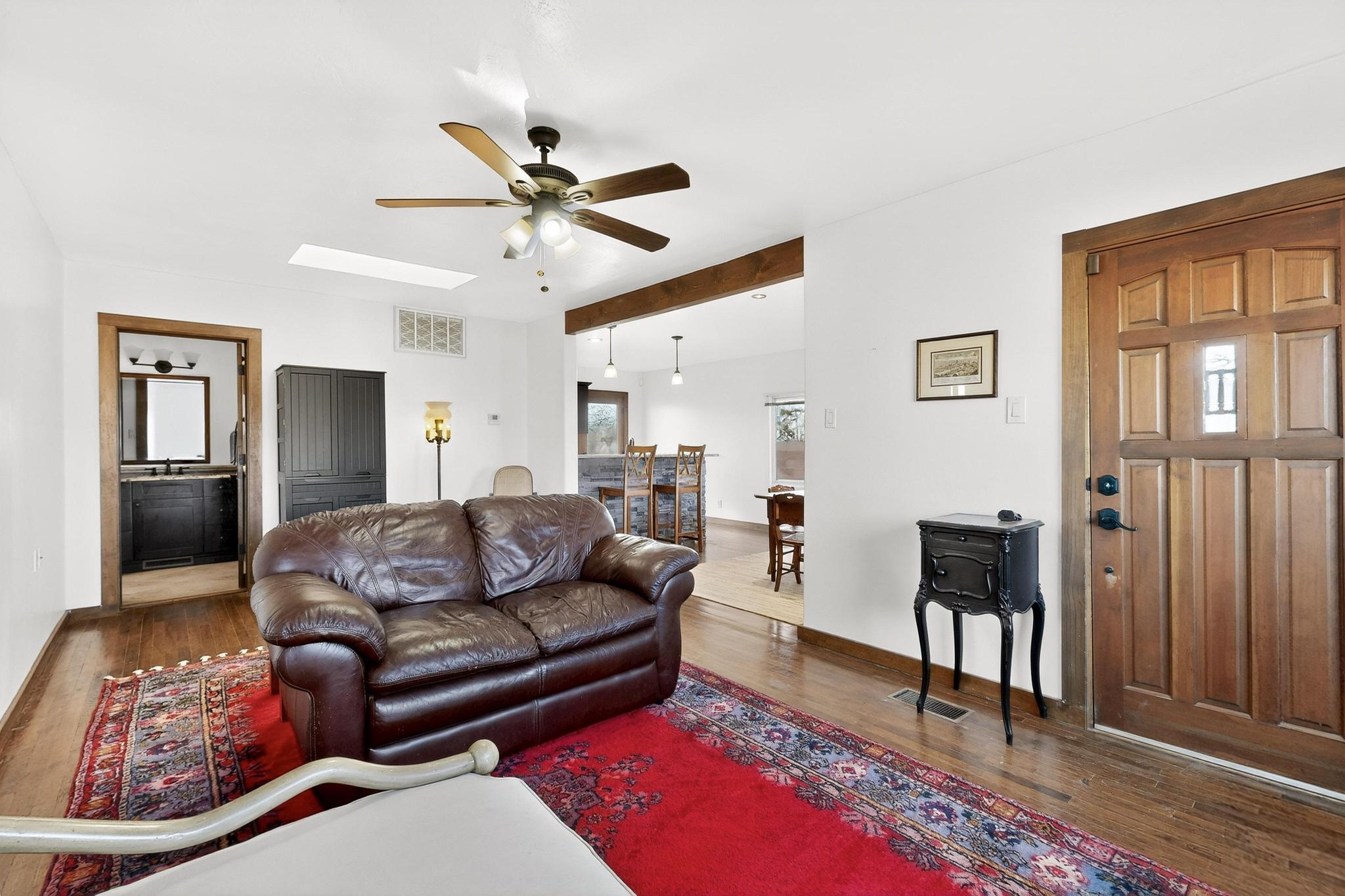 98 Rancho Pequenos Way NW