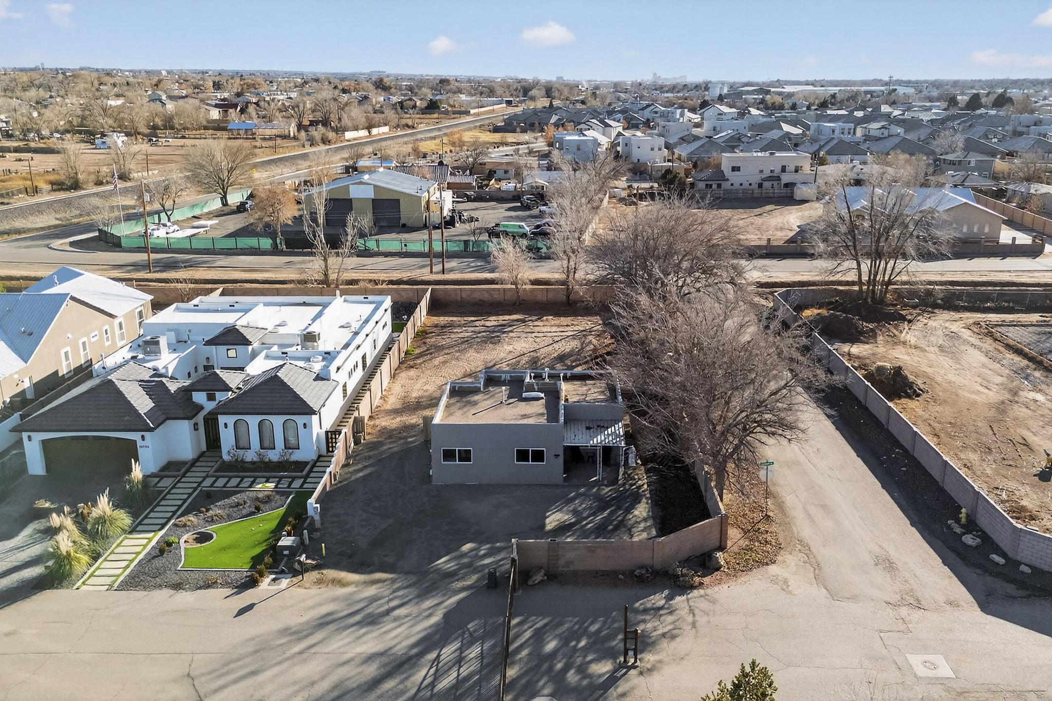 98 Rancho Pequenos Way NW