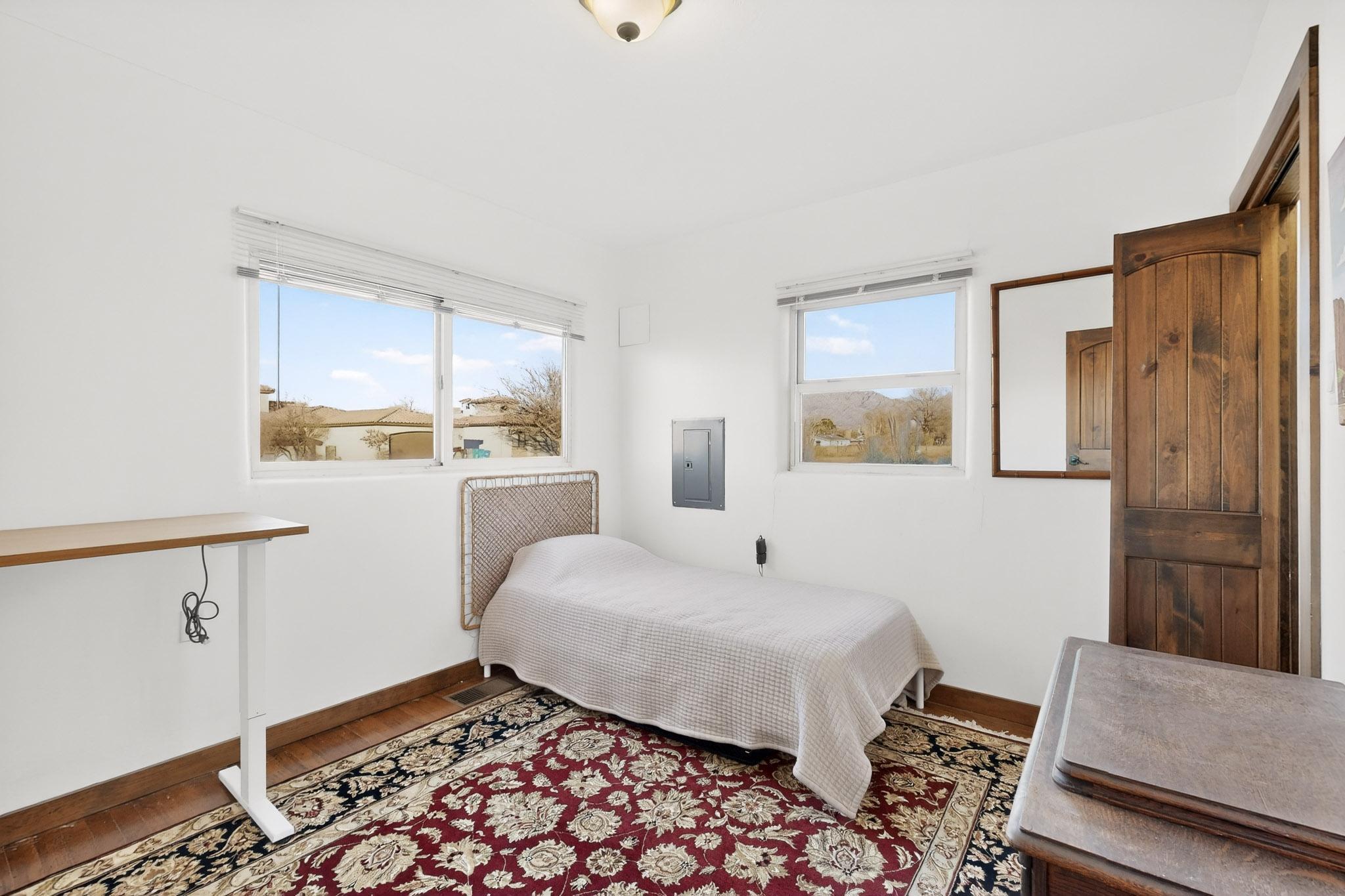 98 Rancho Pequenos Way NW