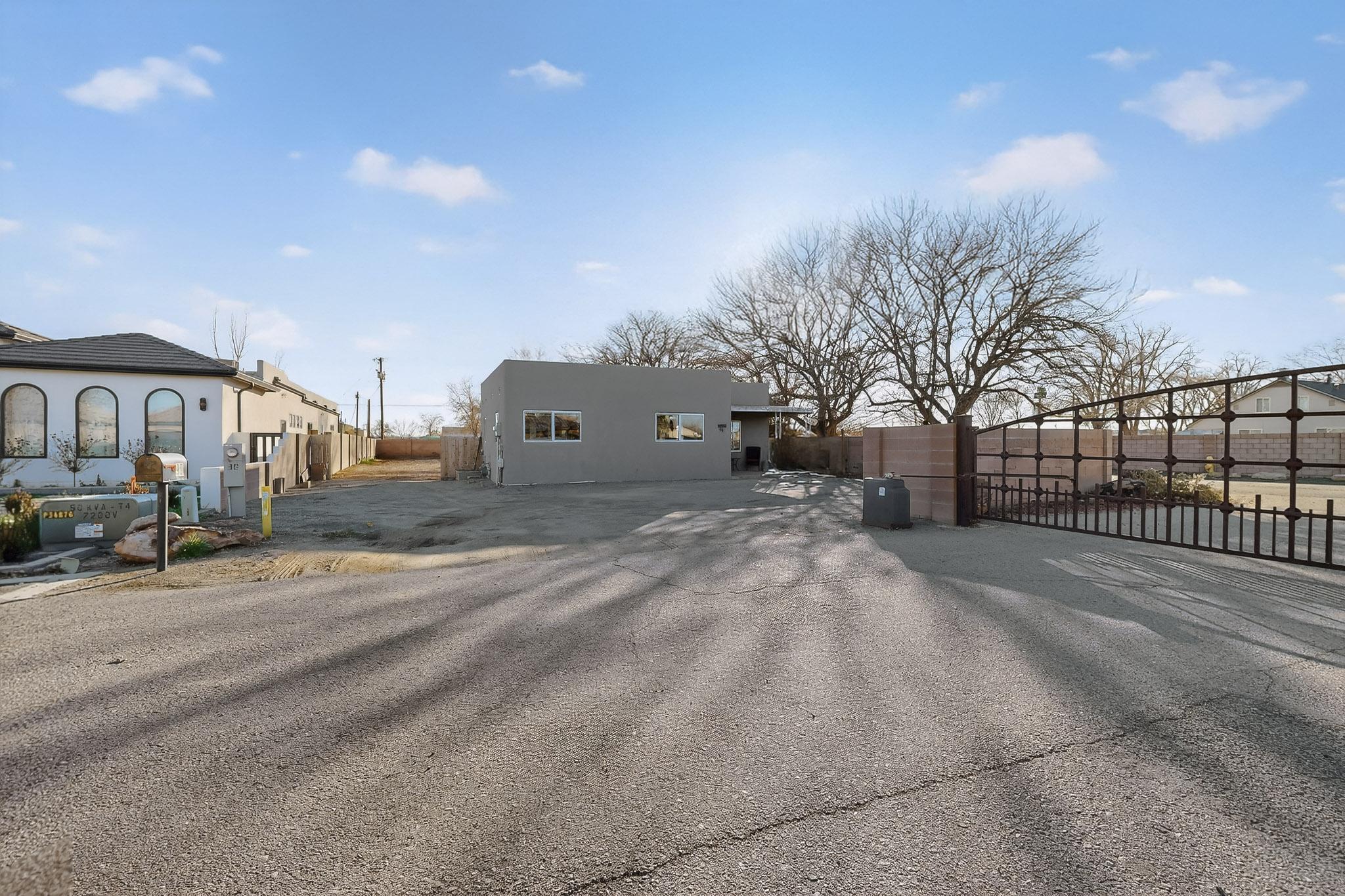 98 Rancho Pequenos Way NW