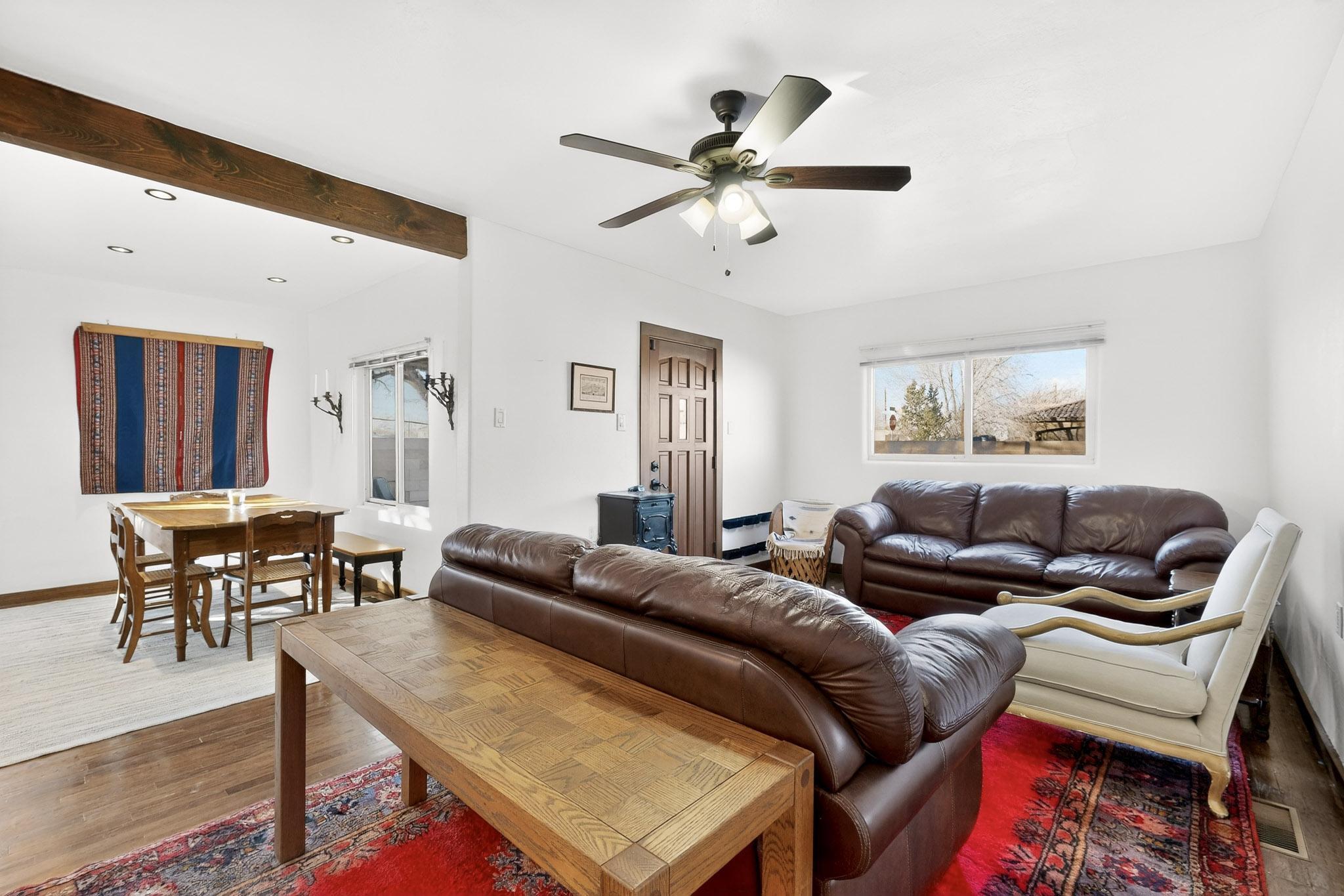 98 Rancho Pequenos Way NW