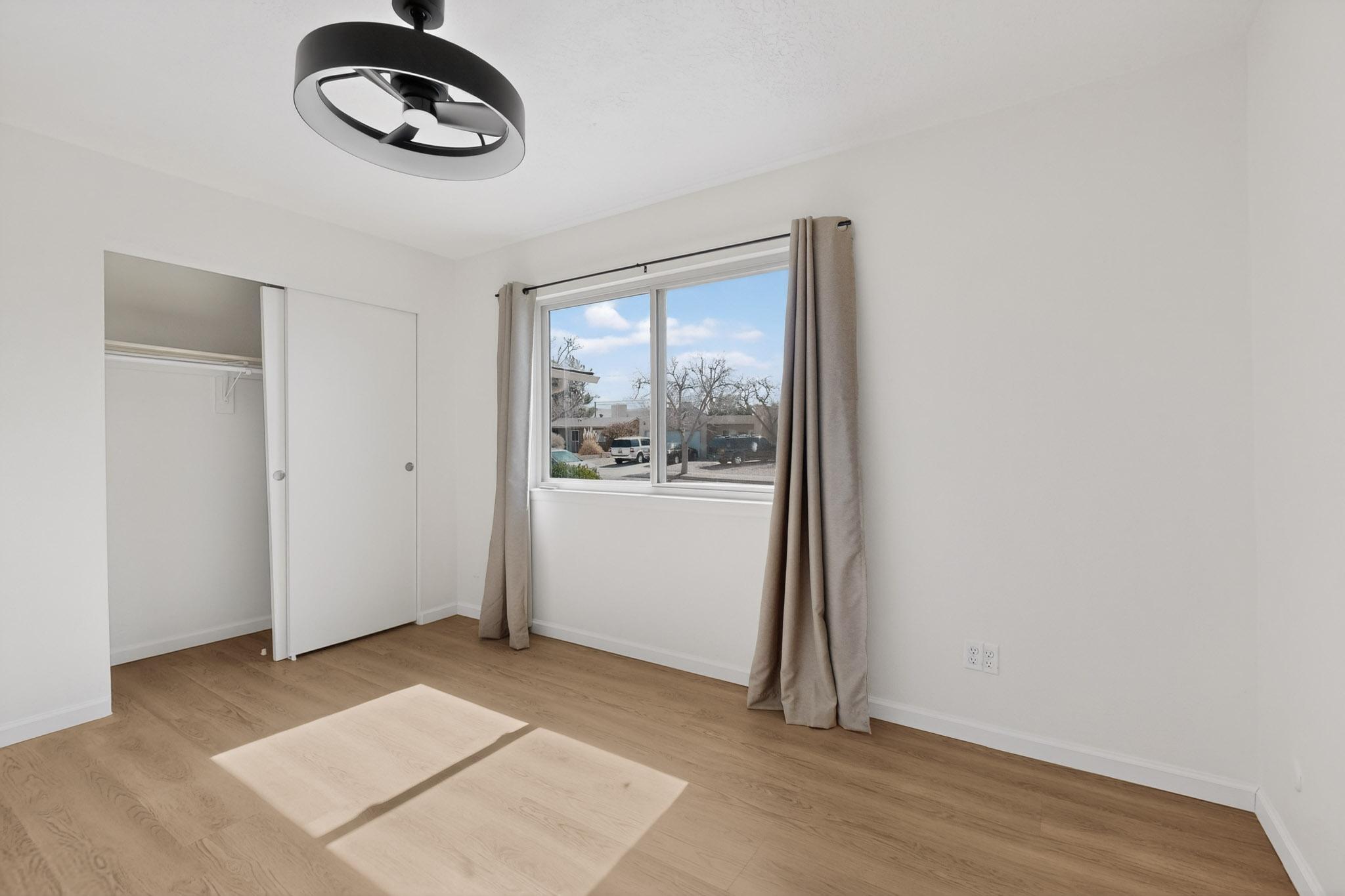 5005 Goldenthread Drive NE