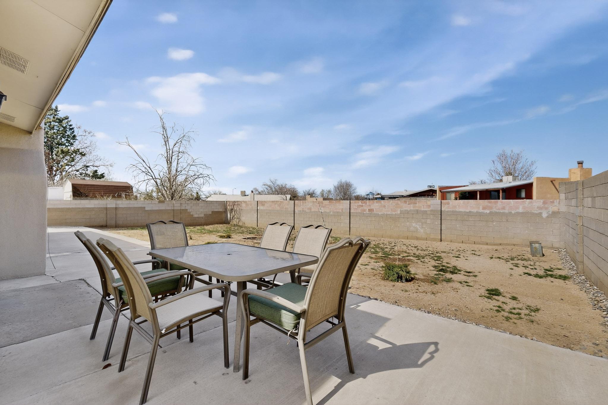 5005 Goldenthread Drive NE