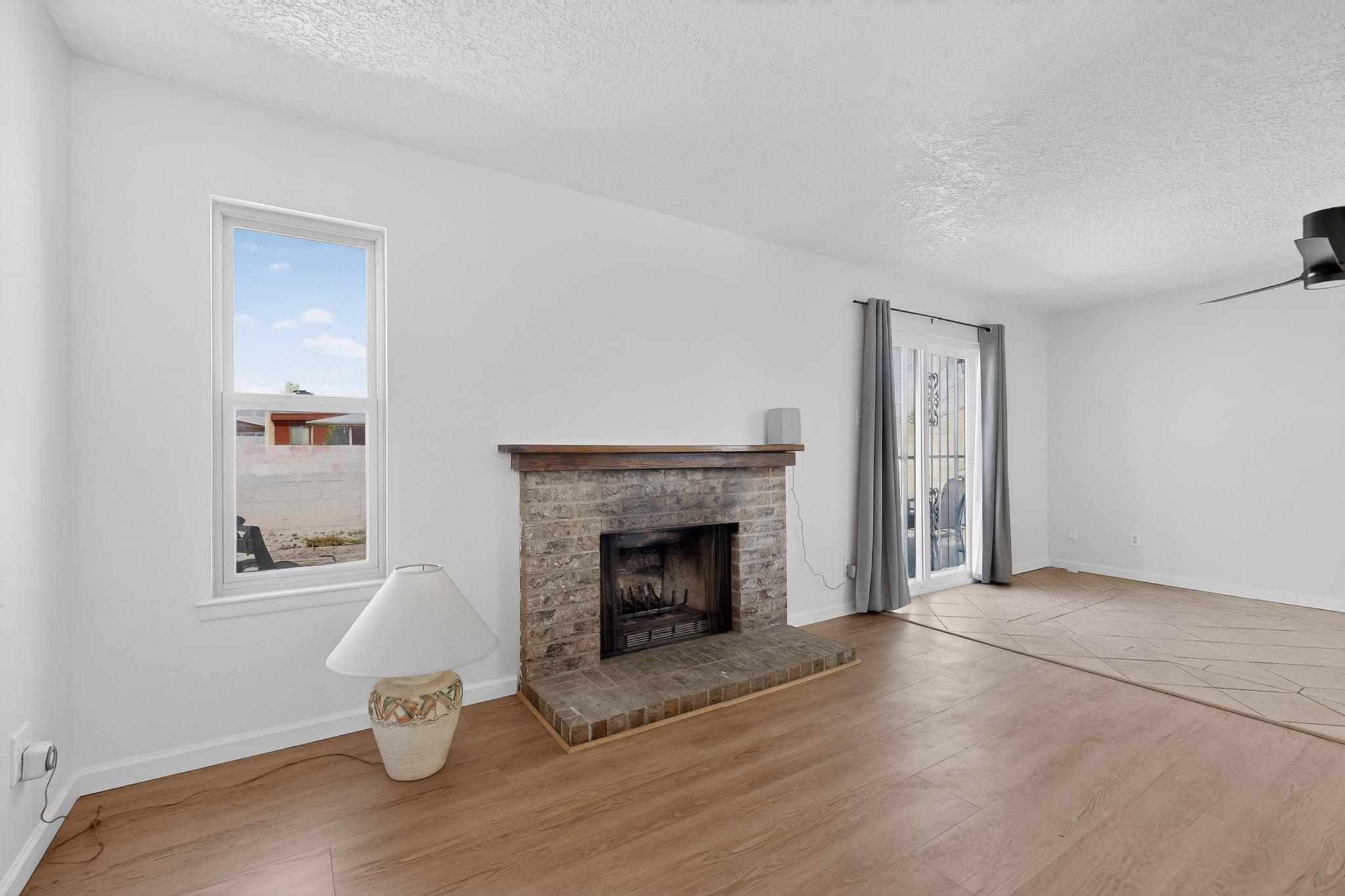 5005 Goldenthread Drive NE