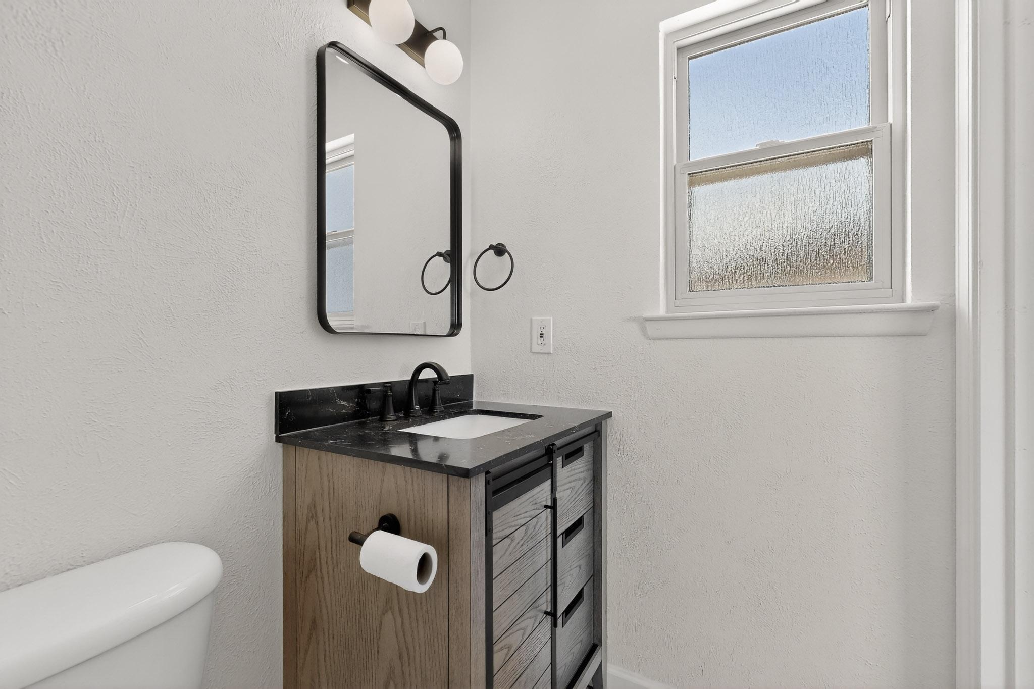 5005 Goldenthread Drive NE