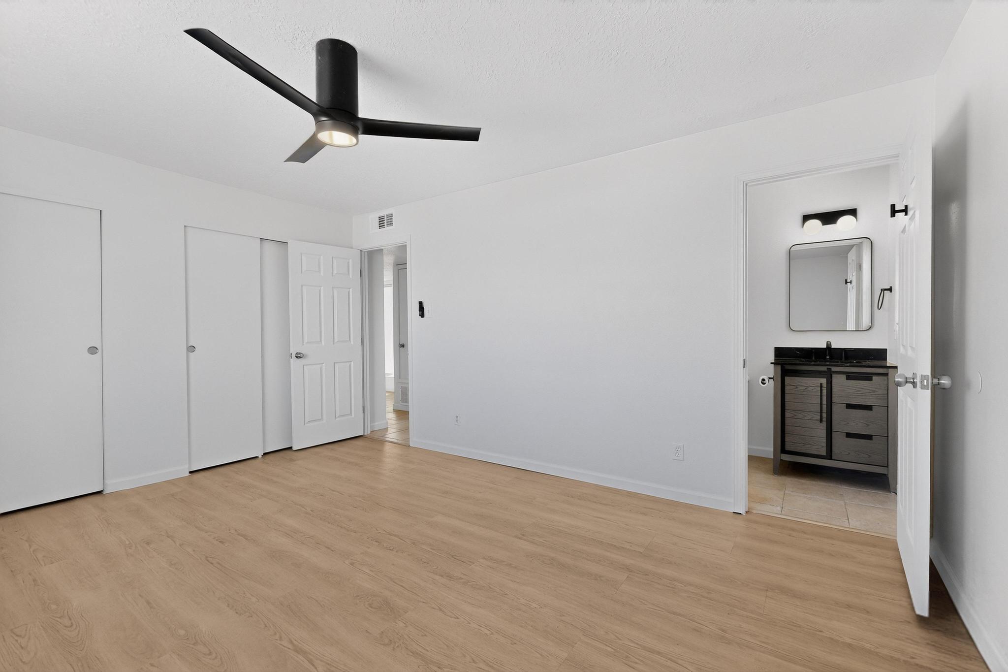 5005 Goldenthread Drive NE