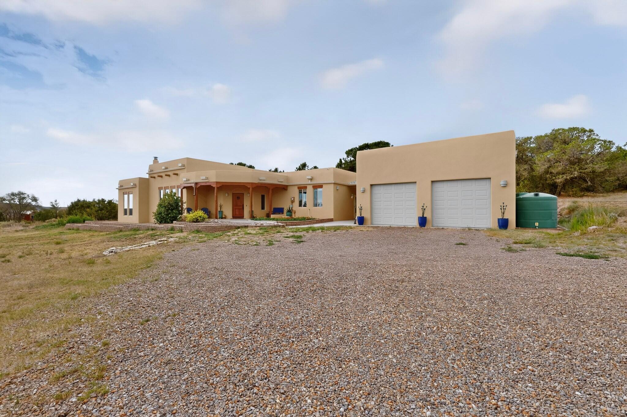 6 Naomi Drive