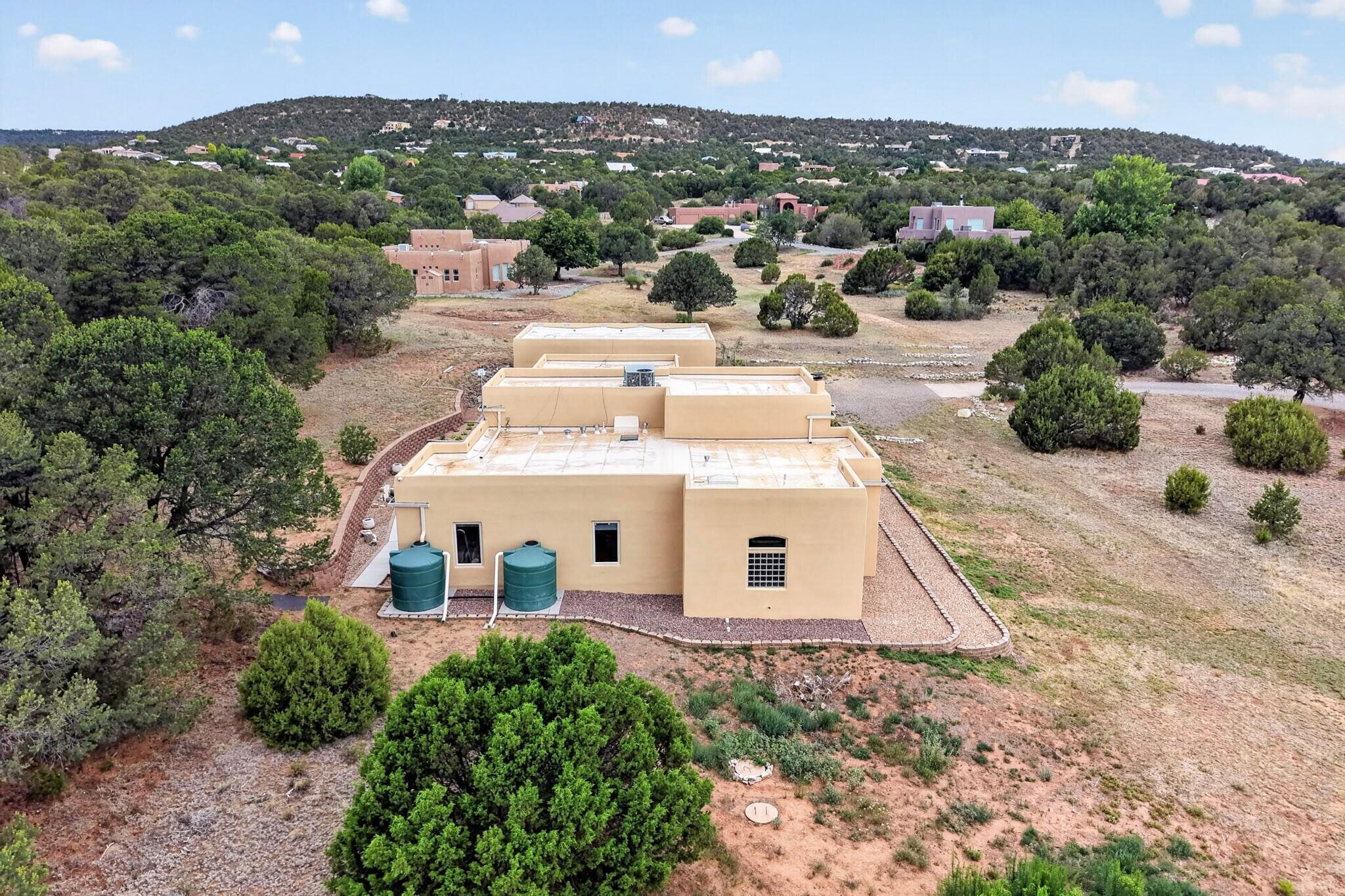 6 Naomi Drive