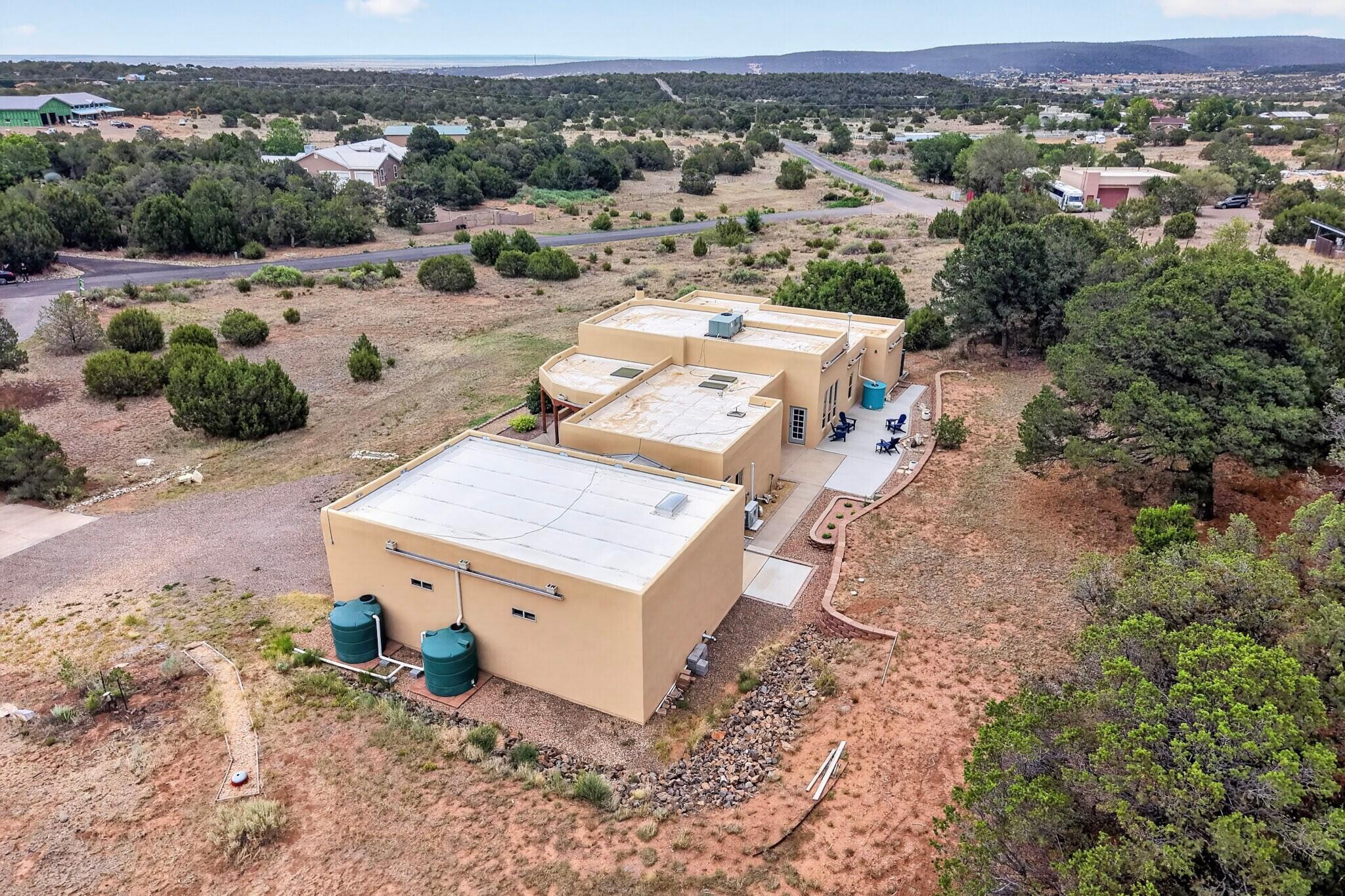 6 Naomi Drive