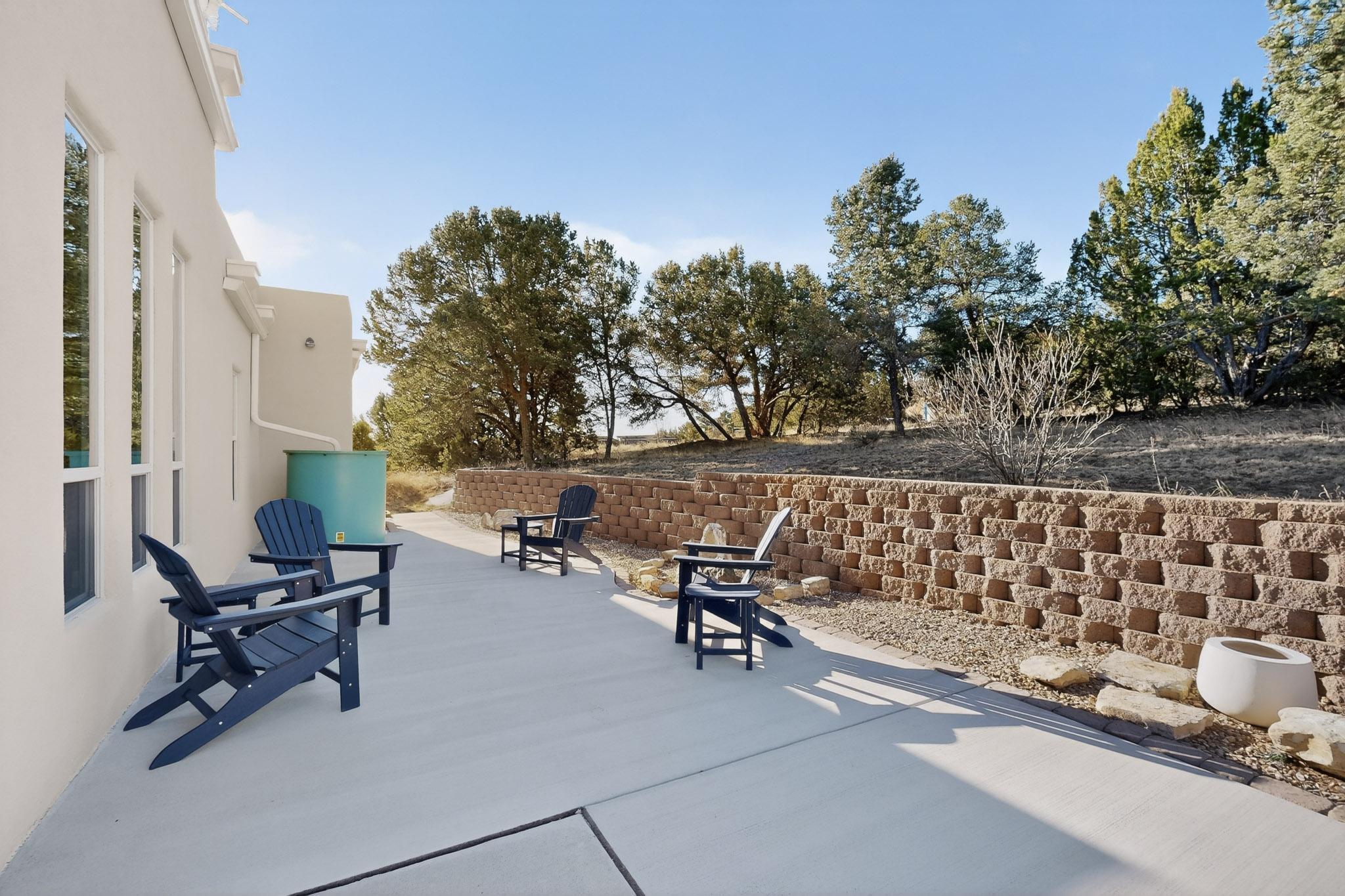 6 Naomi Drive