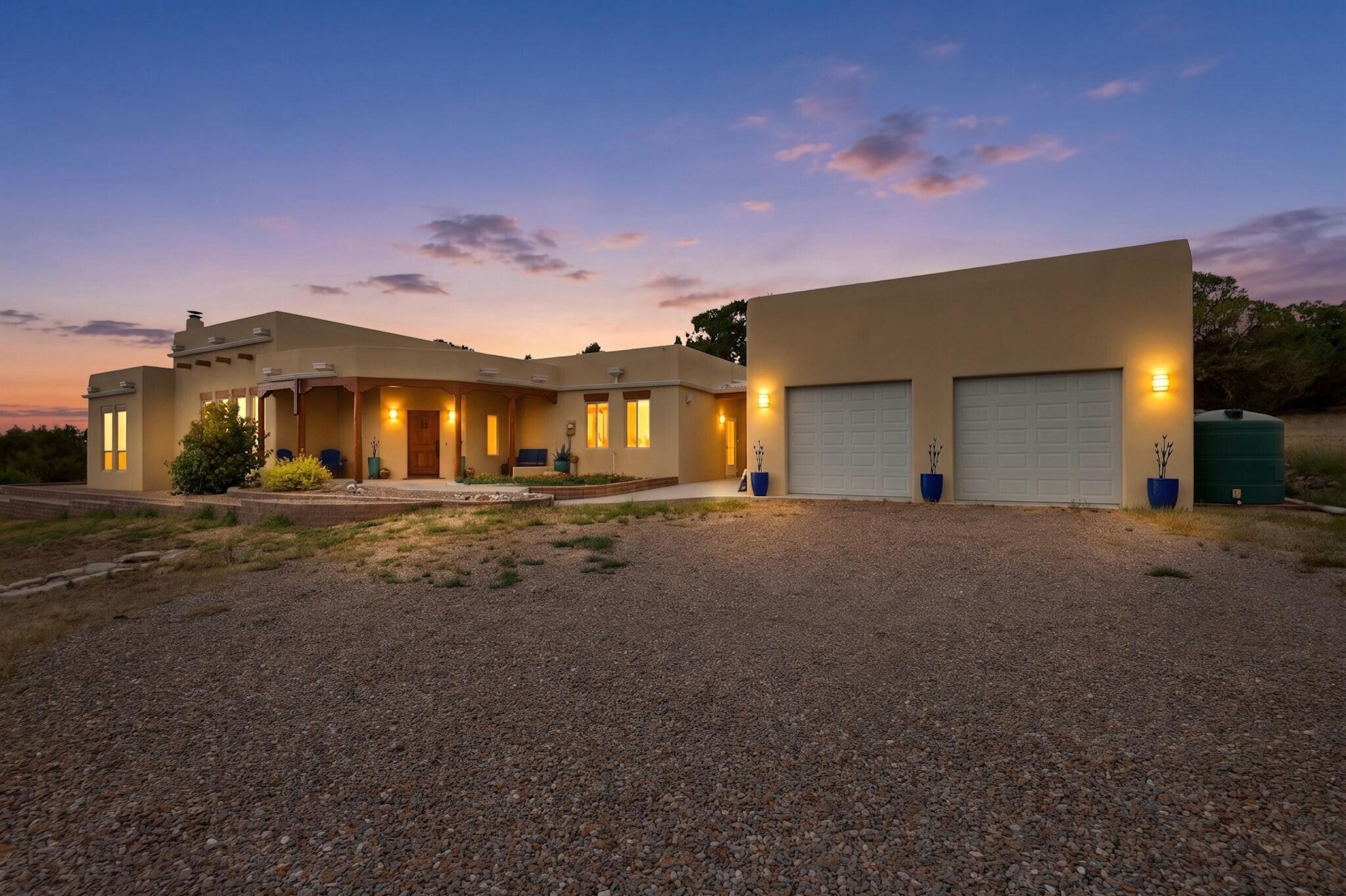 6 Naomi Drive