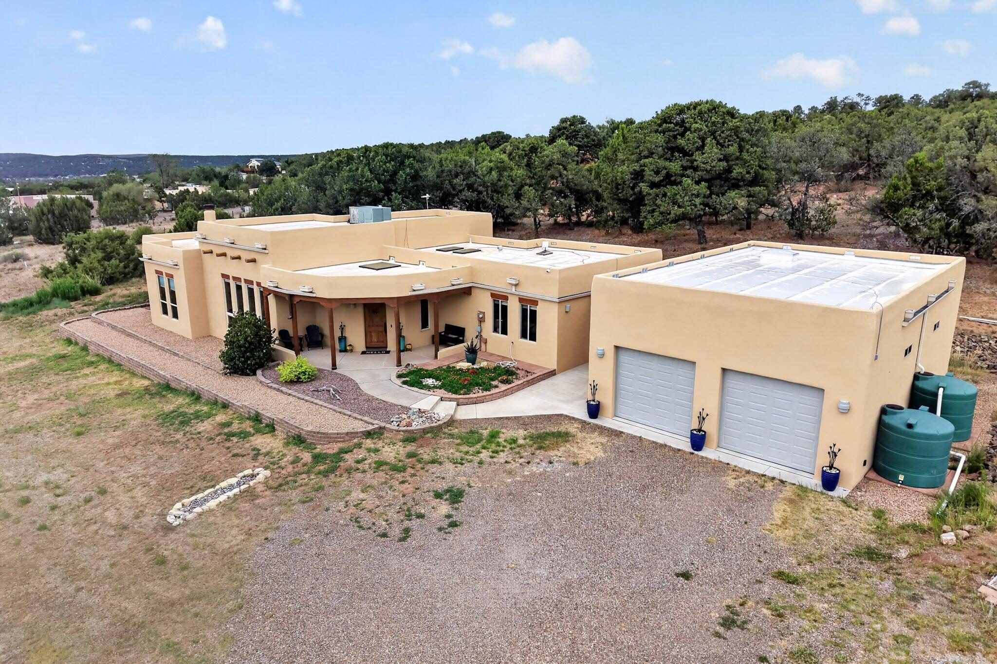 6 Naomi Drive