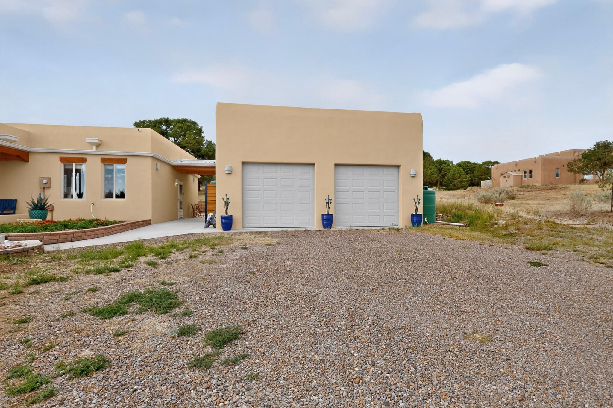 6 Naomi Drive