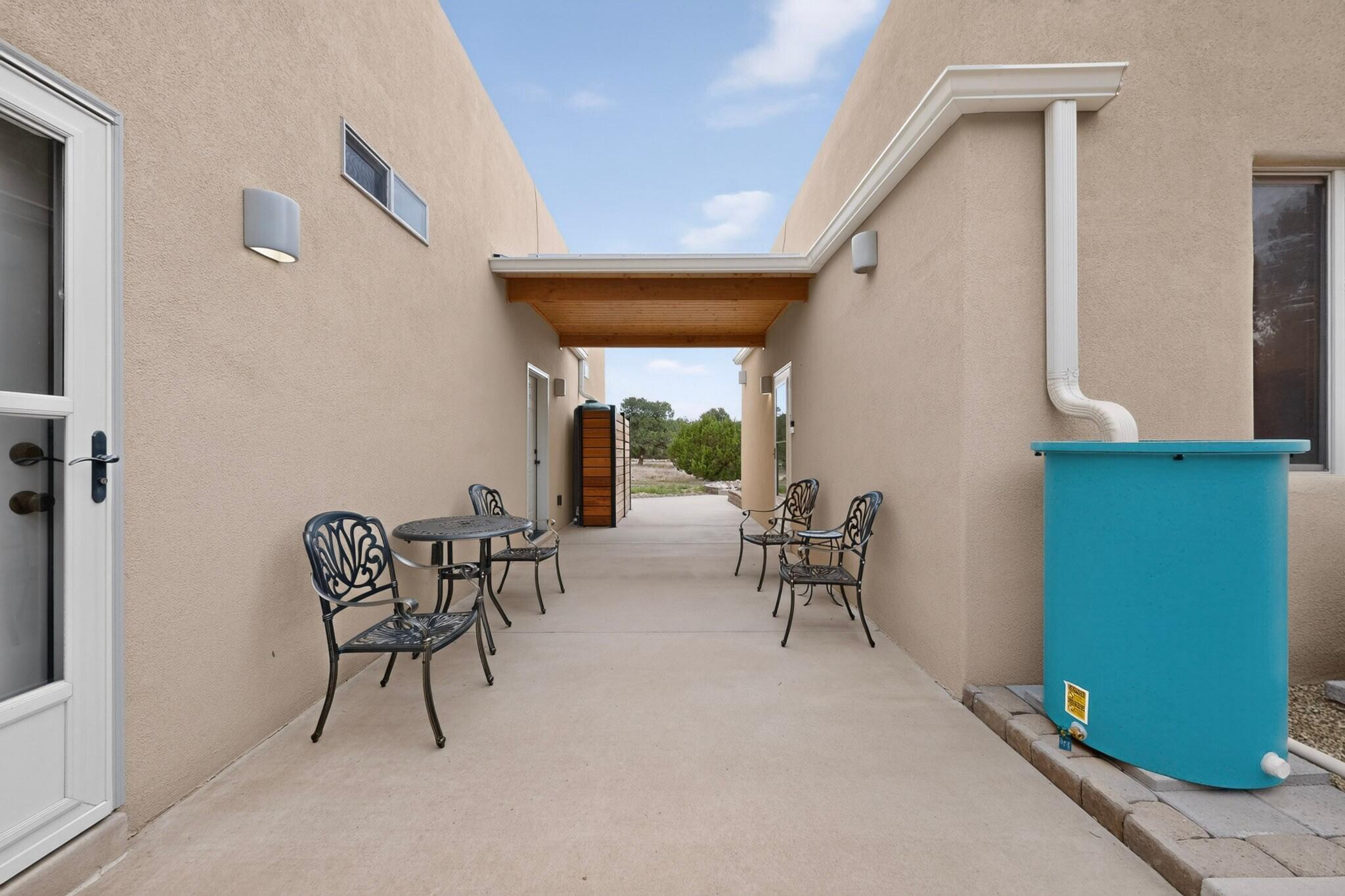 6 Naomi Drive