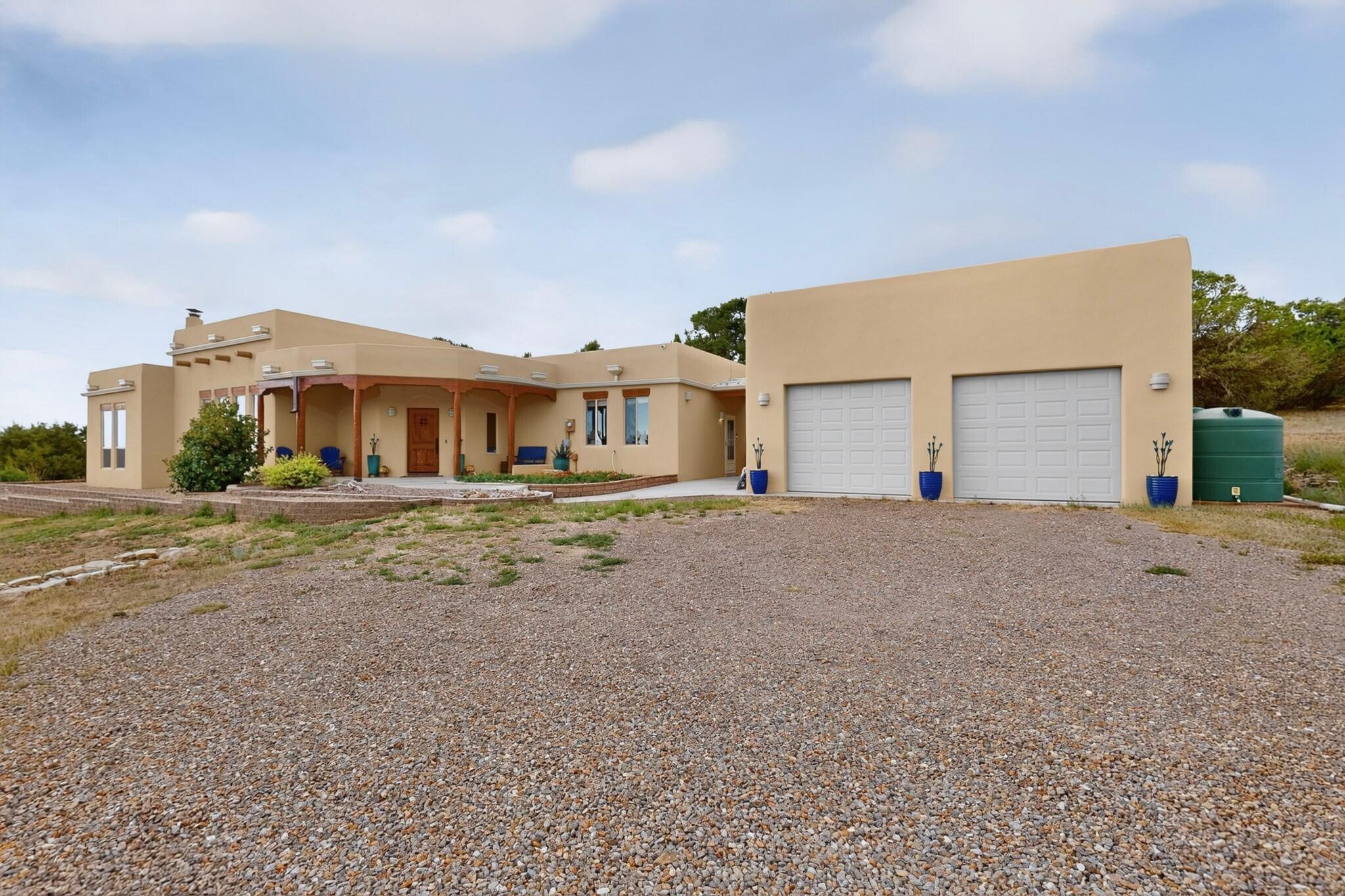 6 Naomi Drive
