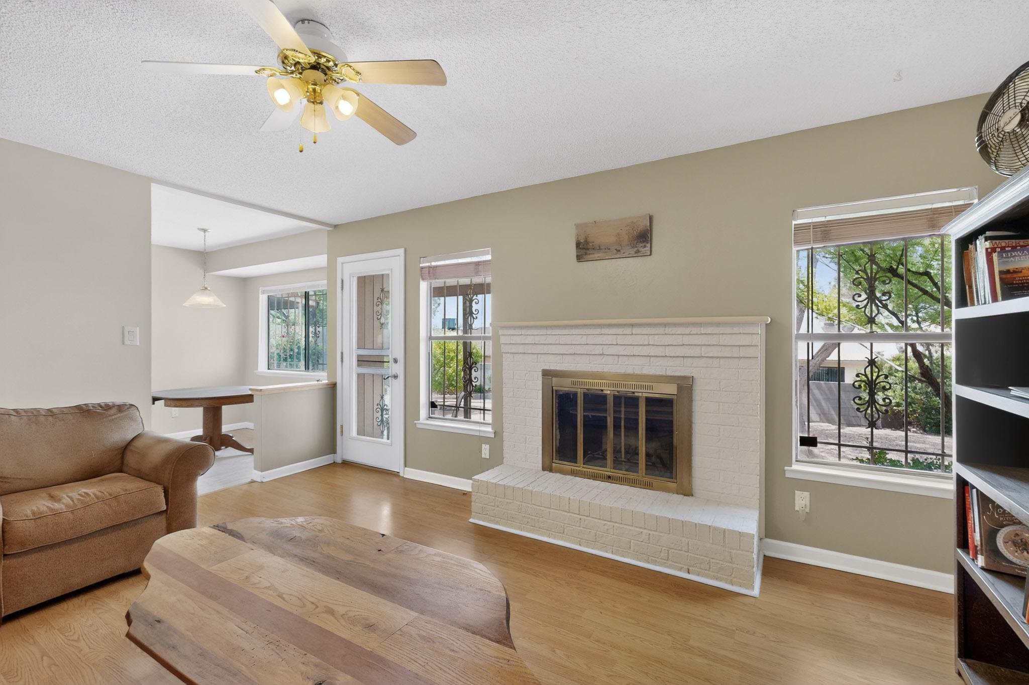 8112 San Francisco Road NE