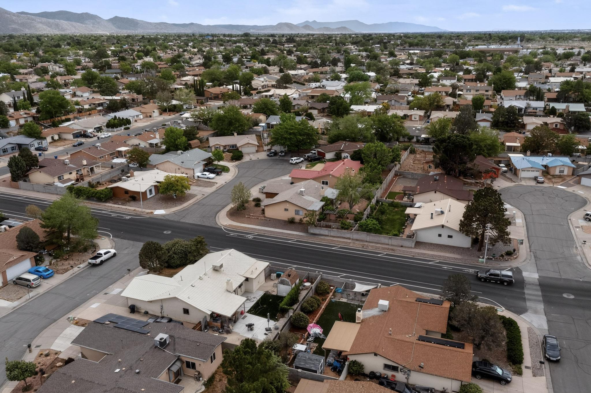 8112 San Francisco Road NE